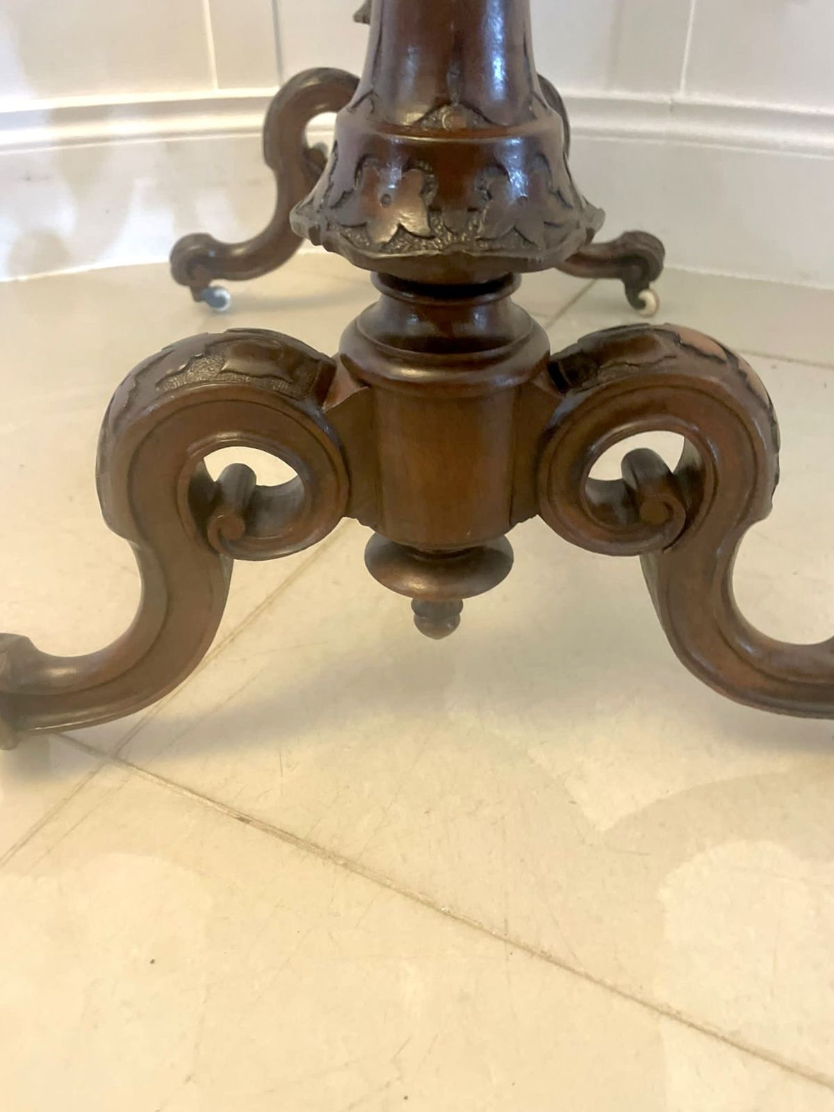 Superb Quality Antique 19th Century Inlaid Burr Walnut Lamp Table photo 1585.0