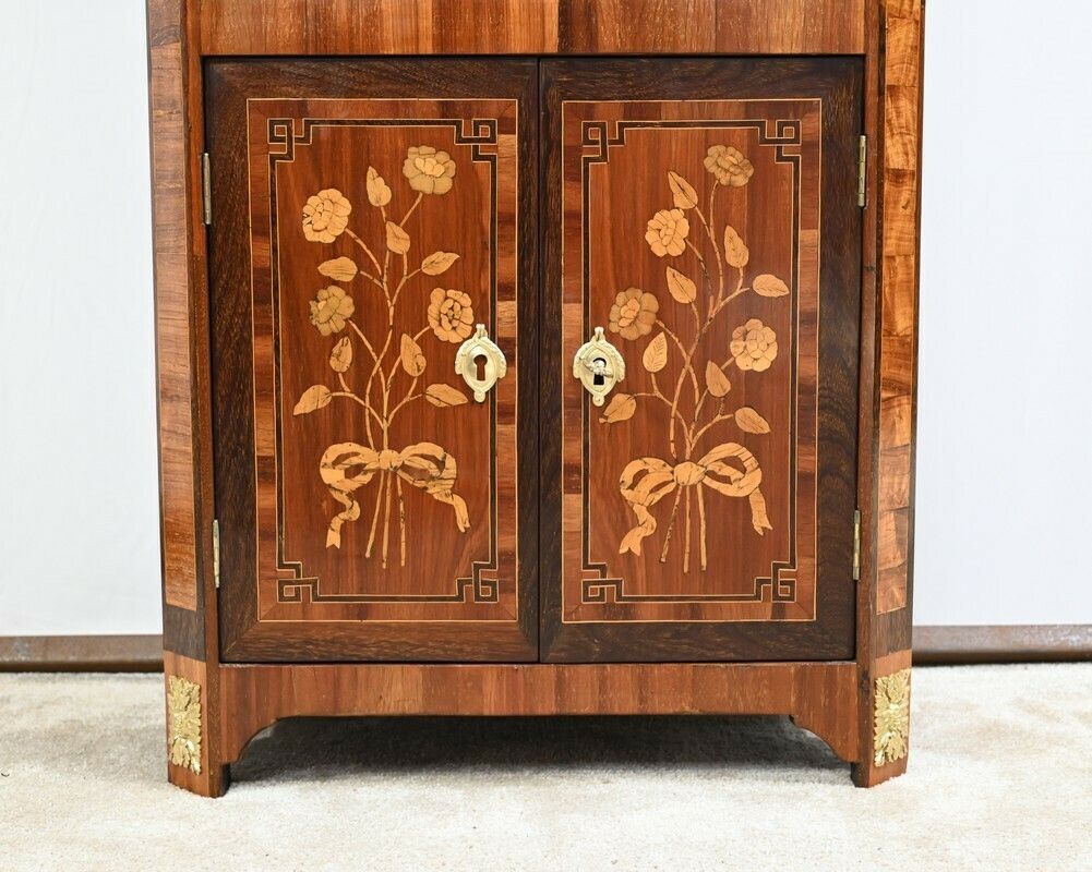 photo vinterior Small Mahogany And Amaranth Secretaire, Louis XVI – 18th Century