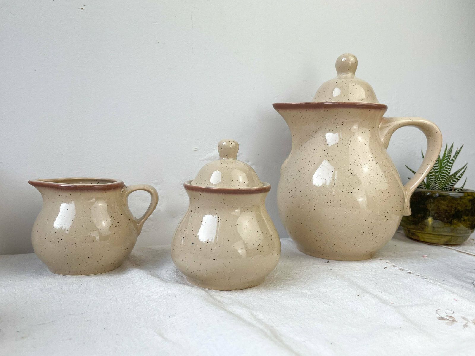 Coffee Service In Speckled Sandstone Tulowice Style Mid Century Xxth   Beige Speckled Sandstone Cups   Vintage Tableware   Poland Tableware photo vinterior