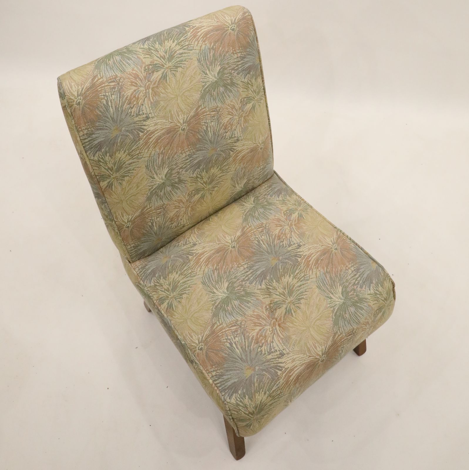 Furniture Vintage Low/Bedroom/Parlour Chair Recent Upholstery Free Uk Delivery photo