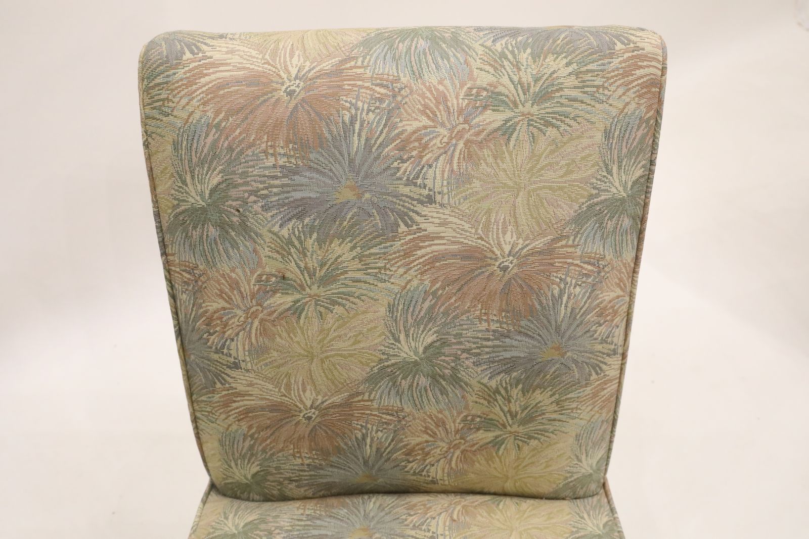 photo furniture Vintage Low/Bedroom/Parlour Chair Recent Upholstery Vgc Free Uk Delivery