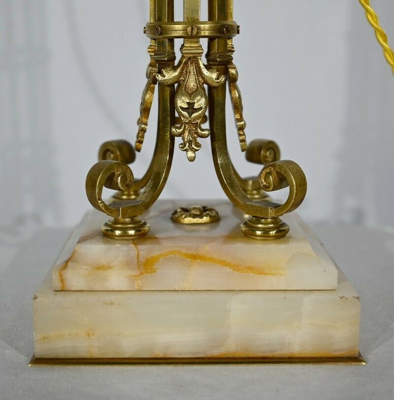photo vintage Important Electrified Oil Lamp In Brass And Onyx   Late 19th Century