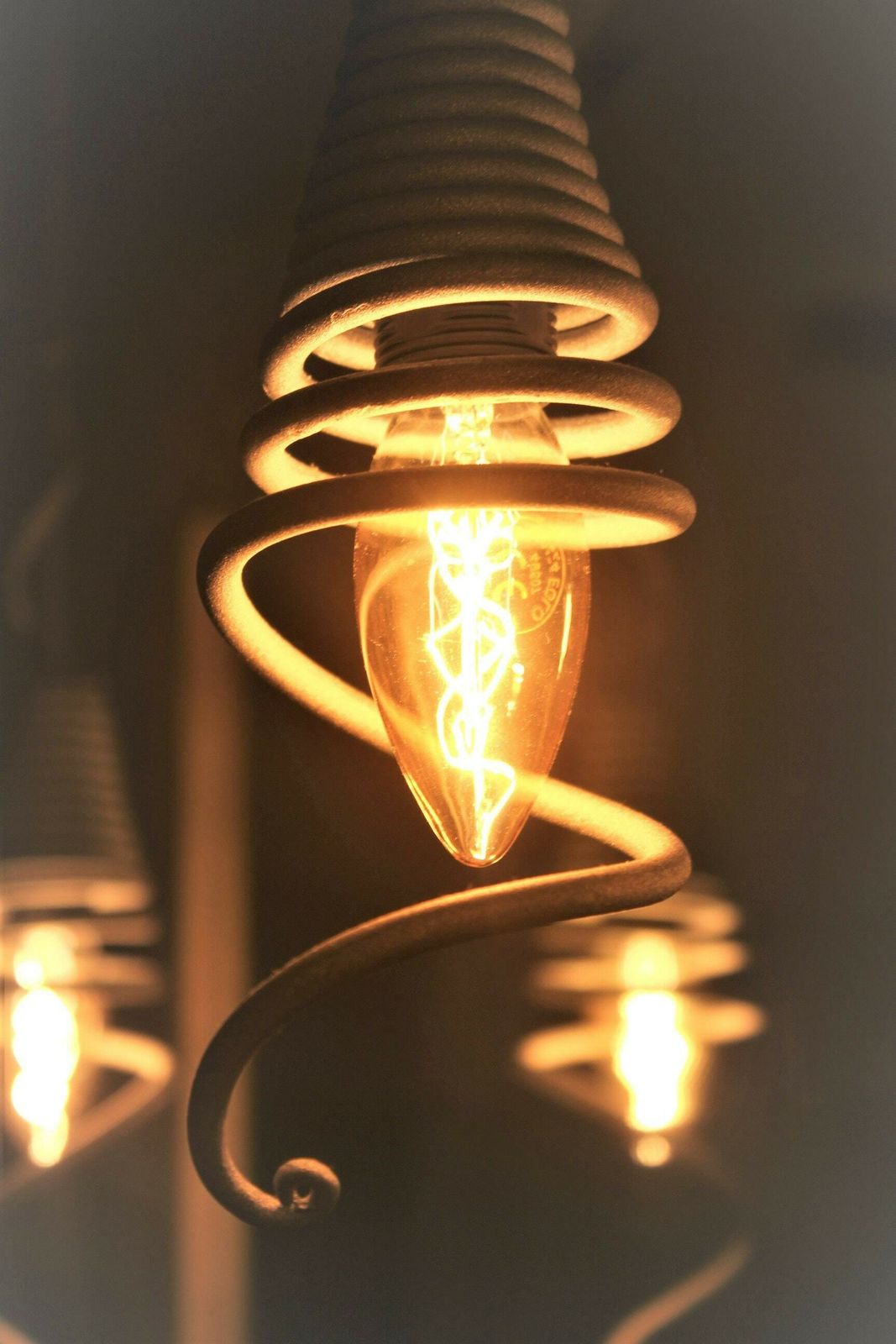 Unique Pendant Wrought Iron Lamp Suspension Spiral Lamp Ceiling Industrial Light photo Lighting