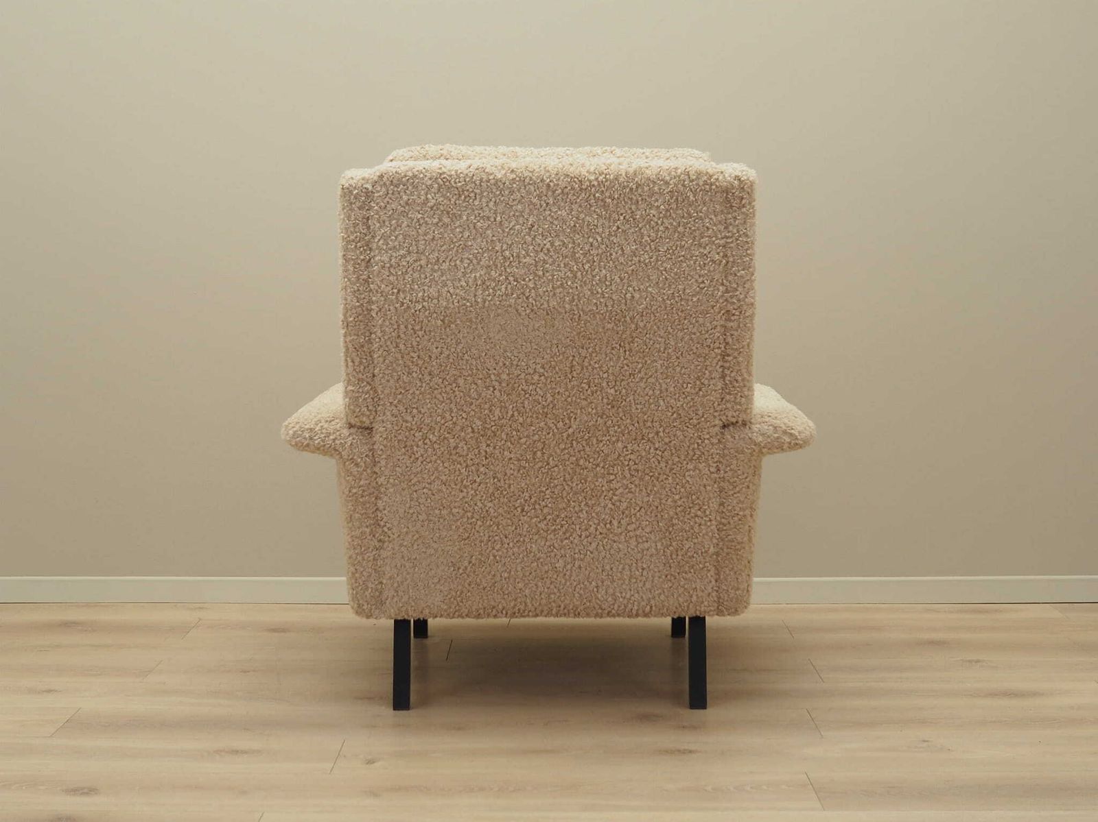 Beige Fauteuil, Deens Design, Jaren 1960, Ontwerper: Arne Vodder, Fabrikant: Fritz Hansen photo vinterior