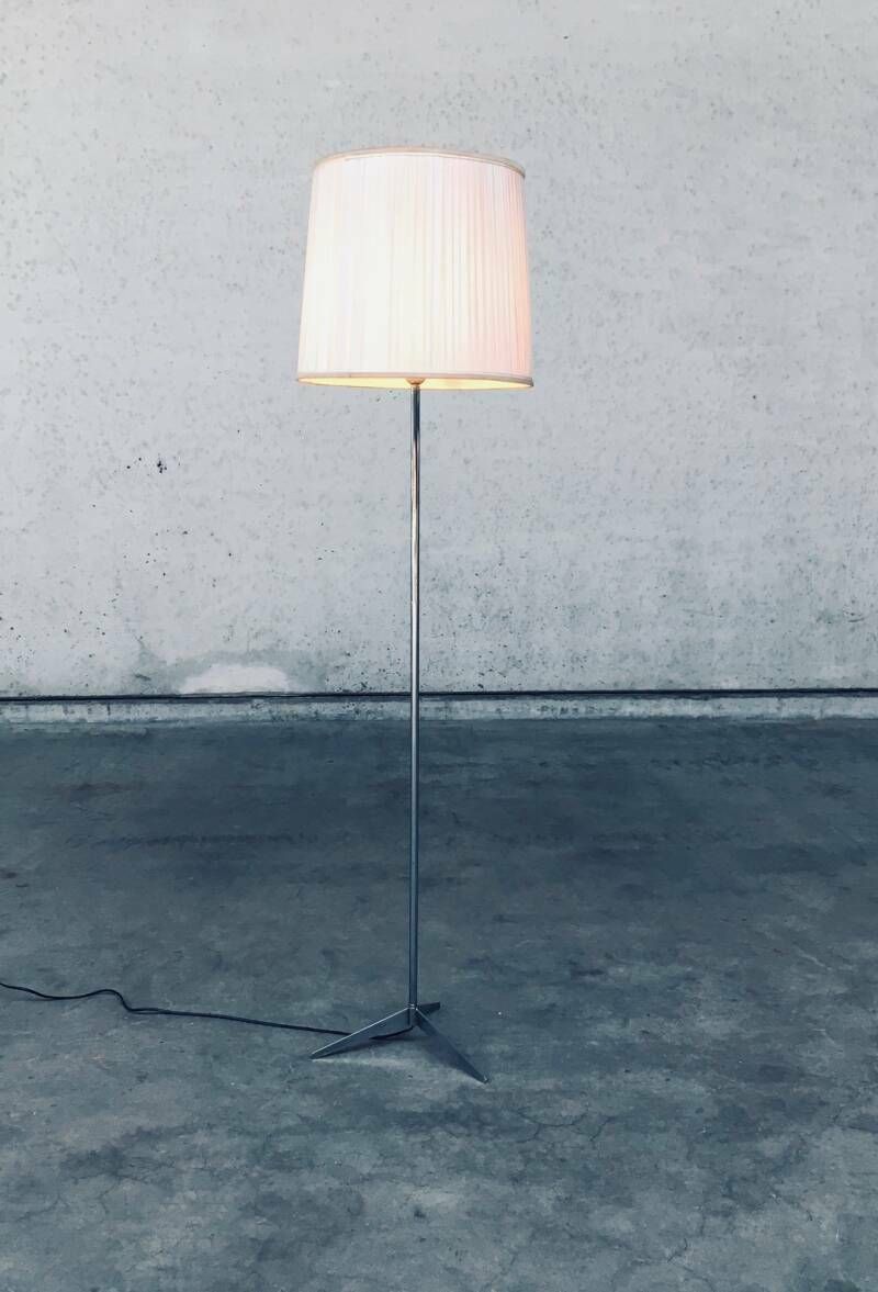 Mid Century Modern Design Slanke Vloerlamp photo vinterior
