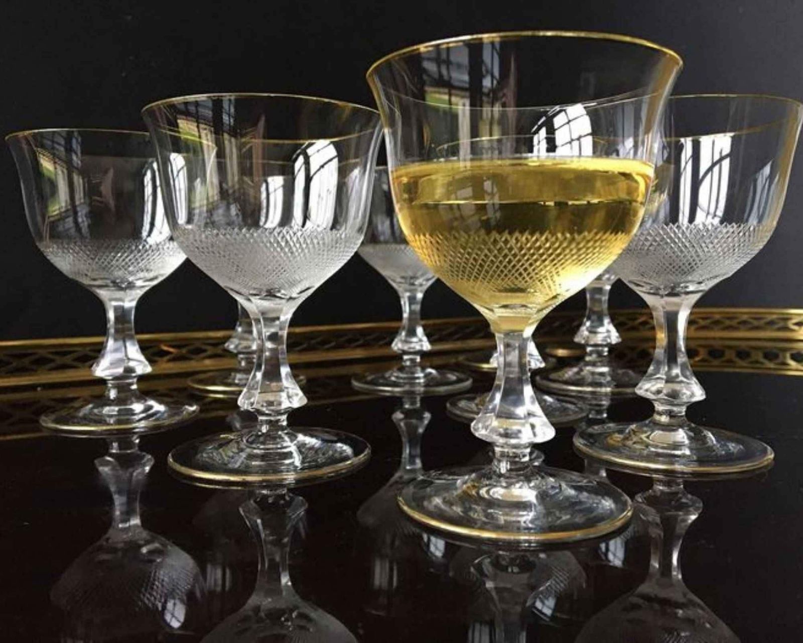 Moser Lloyd Wijnglazen | Crystalcut | Wijngoblets | 6 Stuks | 24 Karaats Gouden Rand photo vinterior