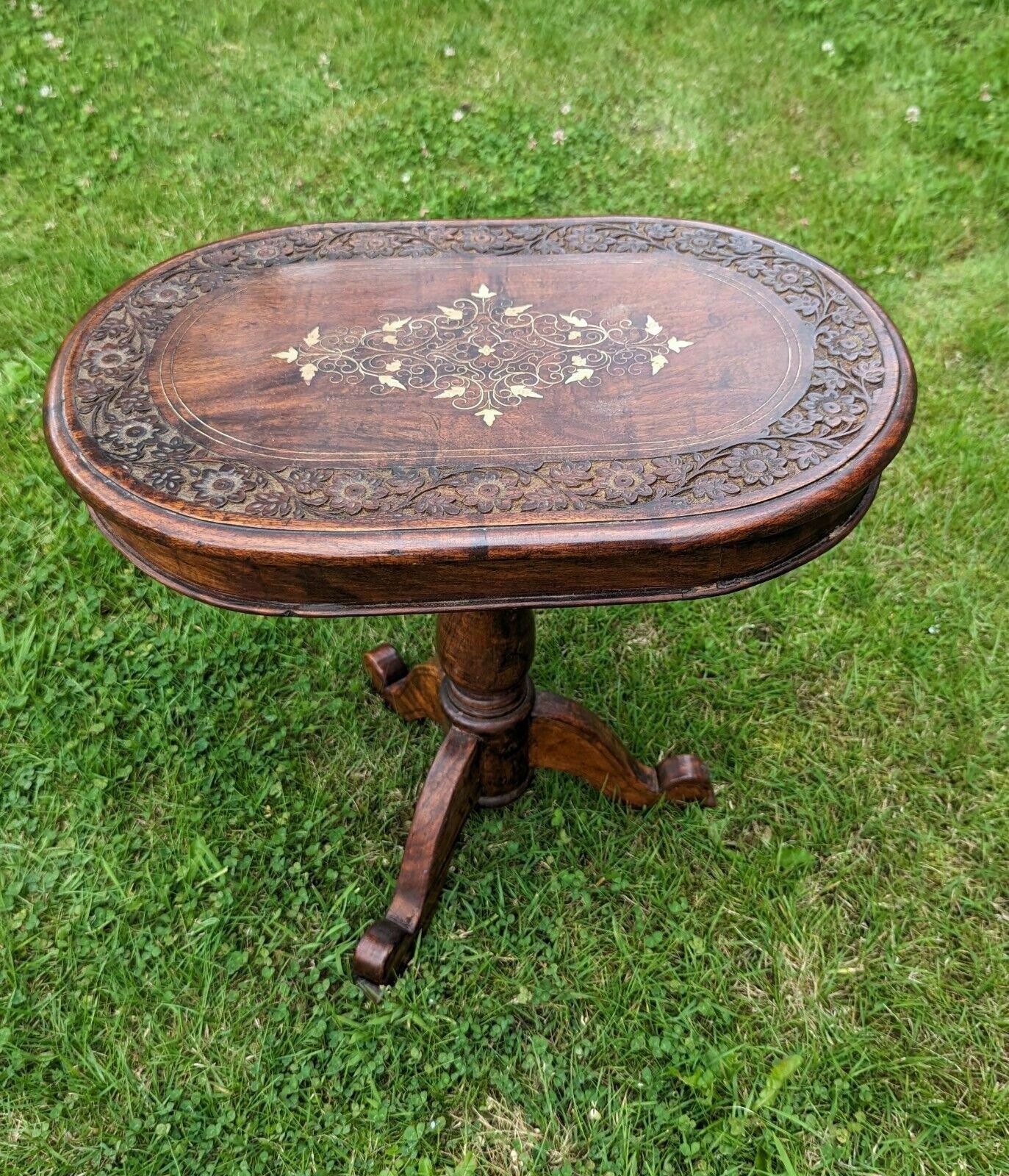 Fantastic Vintage Indian Hardwood Brass Inlaid Oval Table  Delivery Available 0220. photo vintage