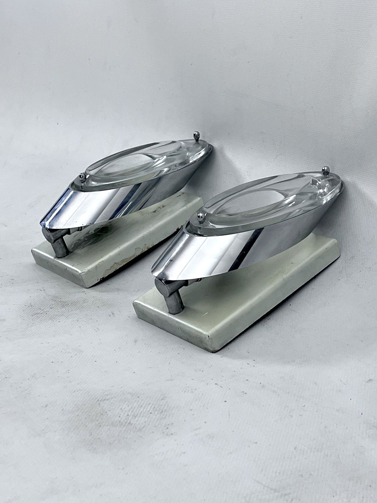 Oscar Torlasco, Postmodern Pair Of Italian Sconces In Chrome And Glass. 1970s photo vintage