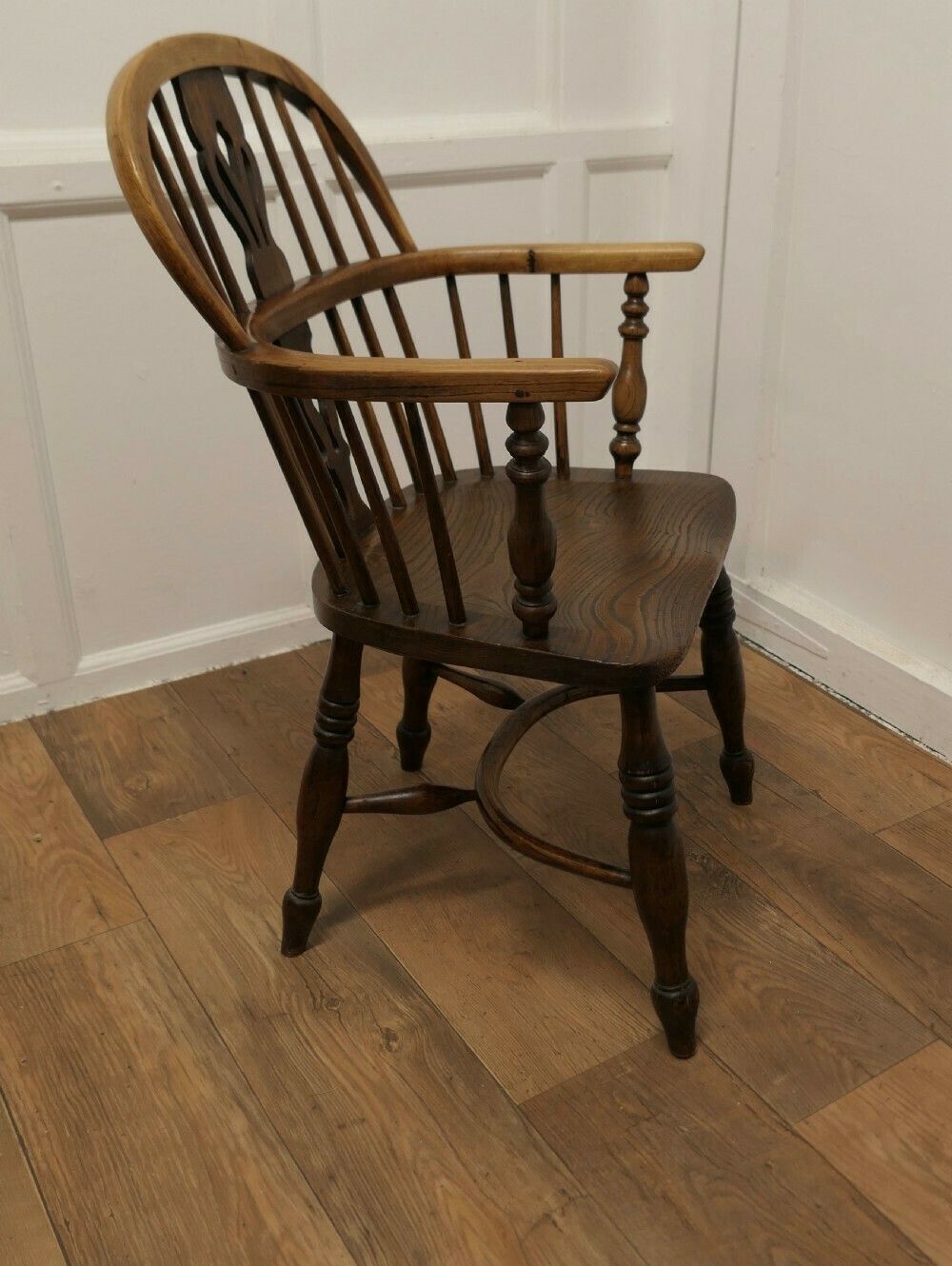 Georgian Elm And Ash Wheel Back Windsor Carver Chair photo buy
