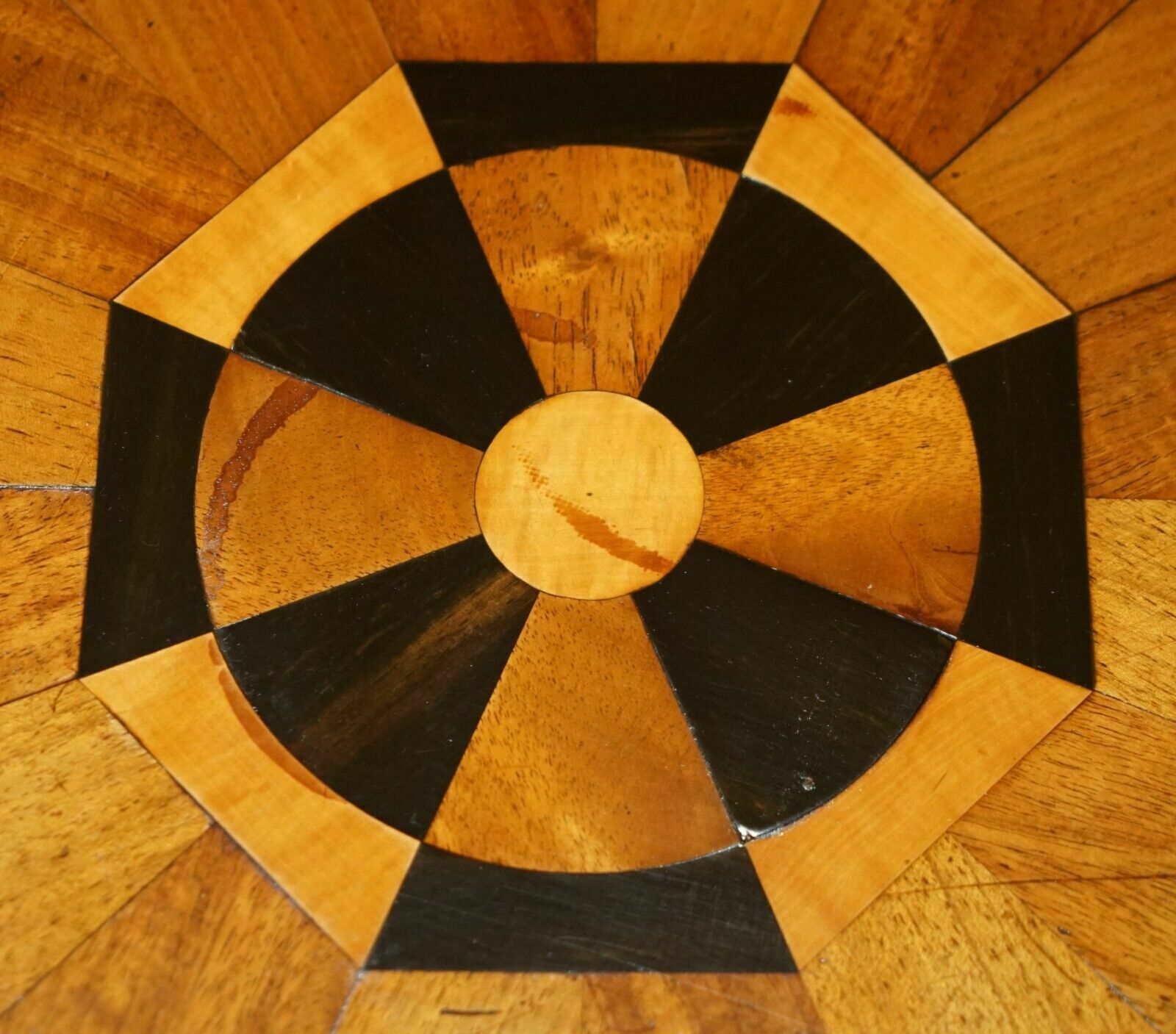 photo vinterior Sublime Fully Restored Circa 1840 Antique Specimaine Wood Occasional Side Table