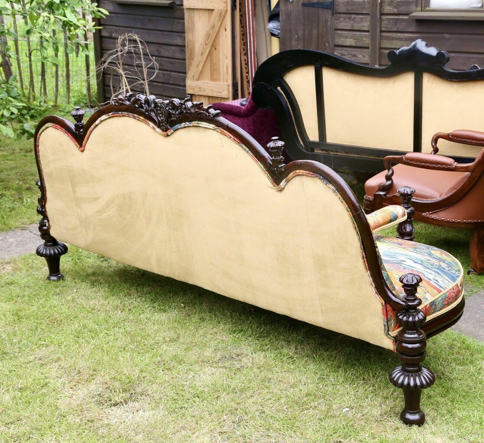 5950.0 Fine Victorian Antique Rosewood Conversation Seat With Osborne & Little Fabric photo