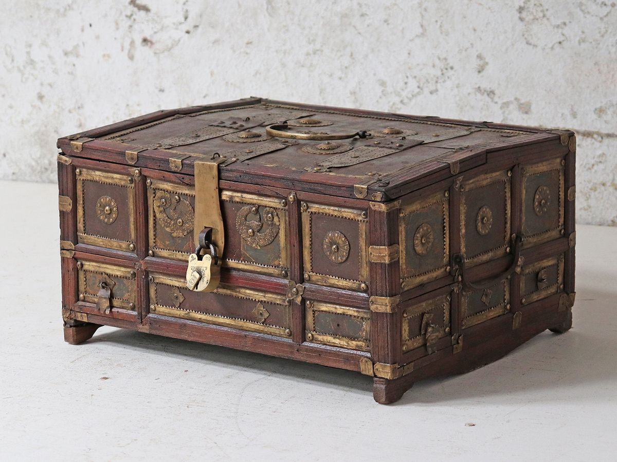 Grand Antique Shekhawati Chest photo furniture