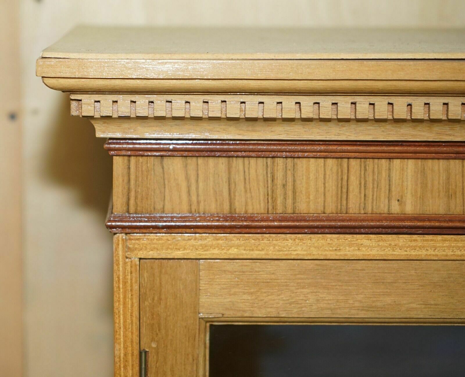 Davind Linley Style Satinwood Walnut & Rosewood Library Bookcase Cupboard Base photo Furniture