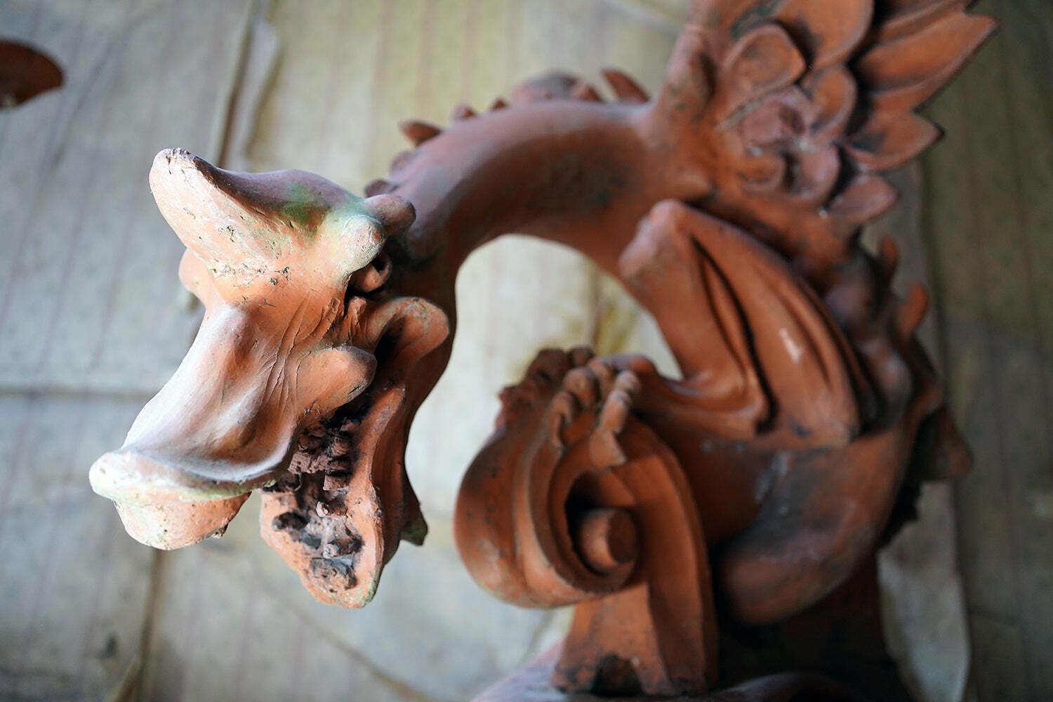 photo furniture A Rare Pair Of Large Ruabon Terracotta Roof Gargoyles; The Eye, Ear And Throat Hospital, Shrewsbury C.1880