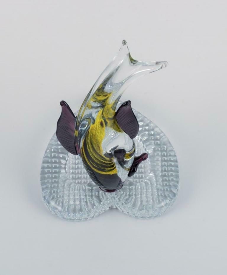 Heart Shaped Dish With Fish In Art Glass. 1970s/1980s. photo for sale