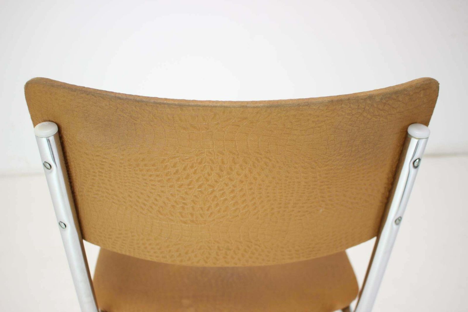 photo furniture Mid Centrury Chrome Tubular Chair Kovonax Z 303, 1970's