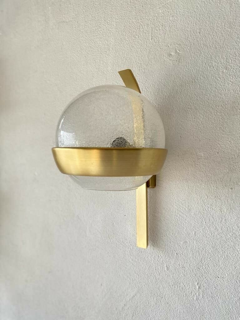 Beautiful Italian Air Bubble Glass And Gold Metal Sconce, 1960s, Italy