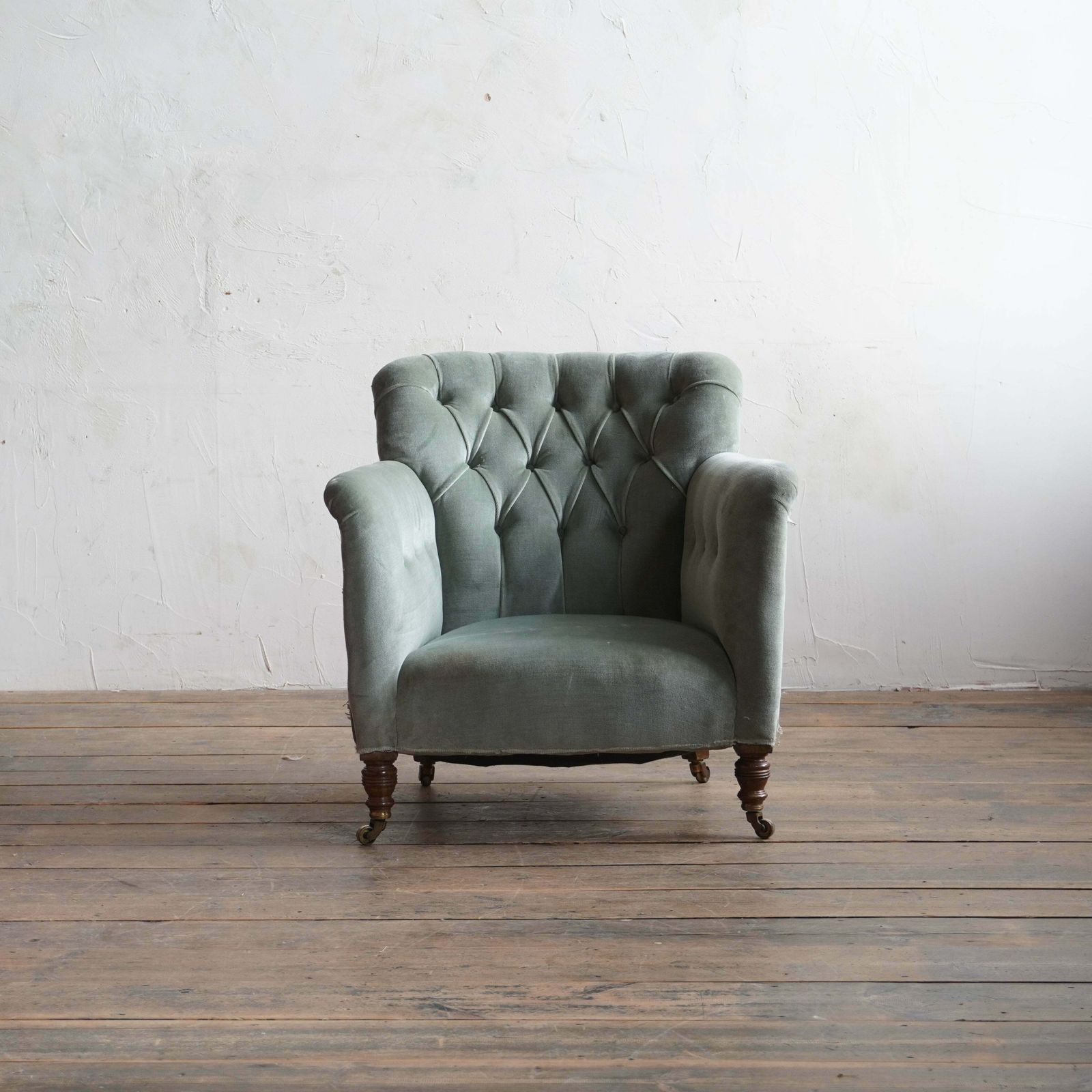 Howard And Sons Woodstock Armchair   Green Leather photo furniture
