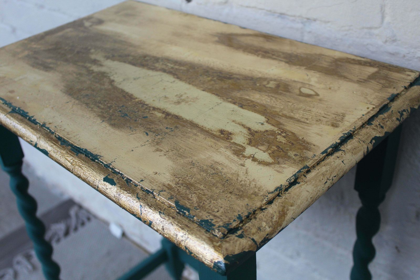 Carolina Green And Gold Barley Twist Leg Table photo Furniture
