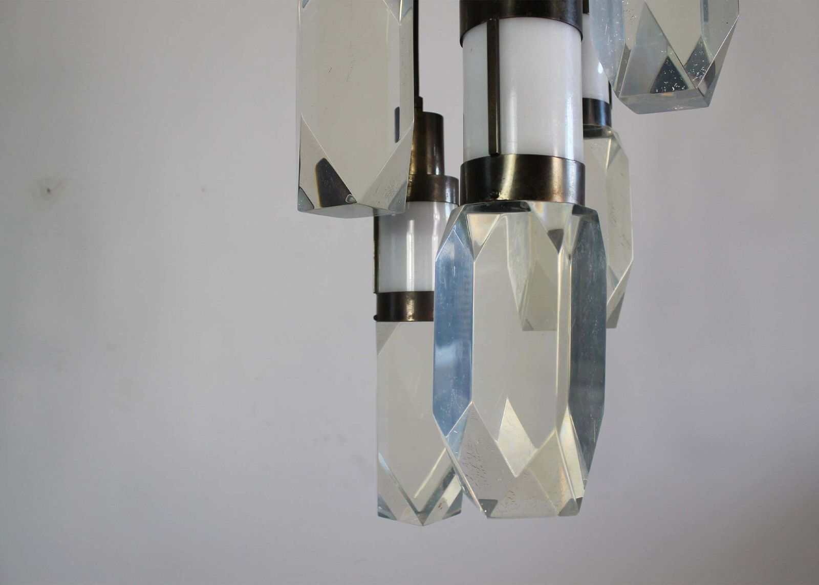 Gaetano Missaglia Pendent Lamp With Lampshades In Lucite Plexiglass 1970s Italy photo for sale