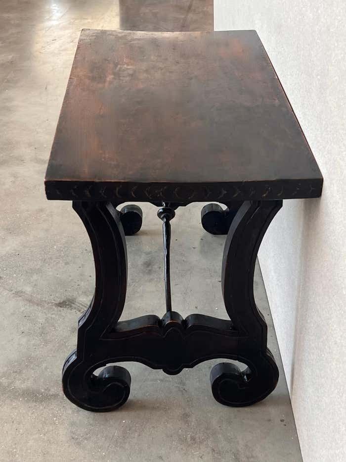Table d'appoint baroque espagnole ébonisée, pieds en lyre, XIXe siècle photo 2413.0