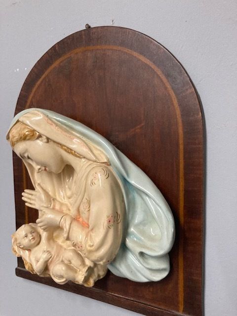 Ancient Madonna In Polychrome Majolica, Tuscan Manufacture From Signa. photo 249.6