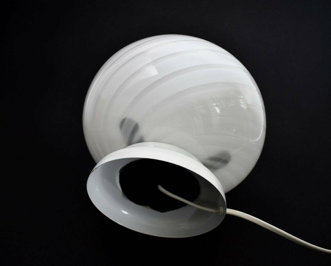 Vintage Italiaanse Swirlglas Tafellamp | Mid Century Modern Wit Glazen Sierlamp Retro | Venini Murano | Mcm Midmod Jaren 1970–1980 | photo buy