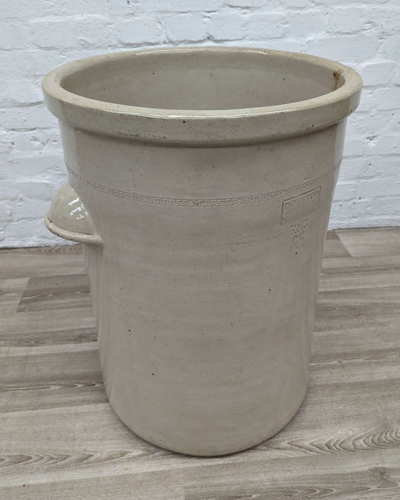 19th Century Stoneware Pot By Doulton, London photo Home Decor