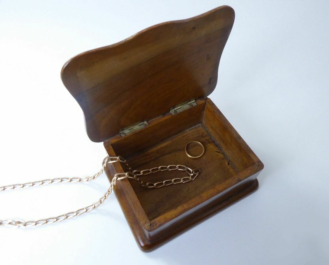 Curiste Souvenir Box   Faith And Pain Healing photo vintage