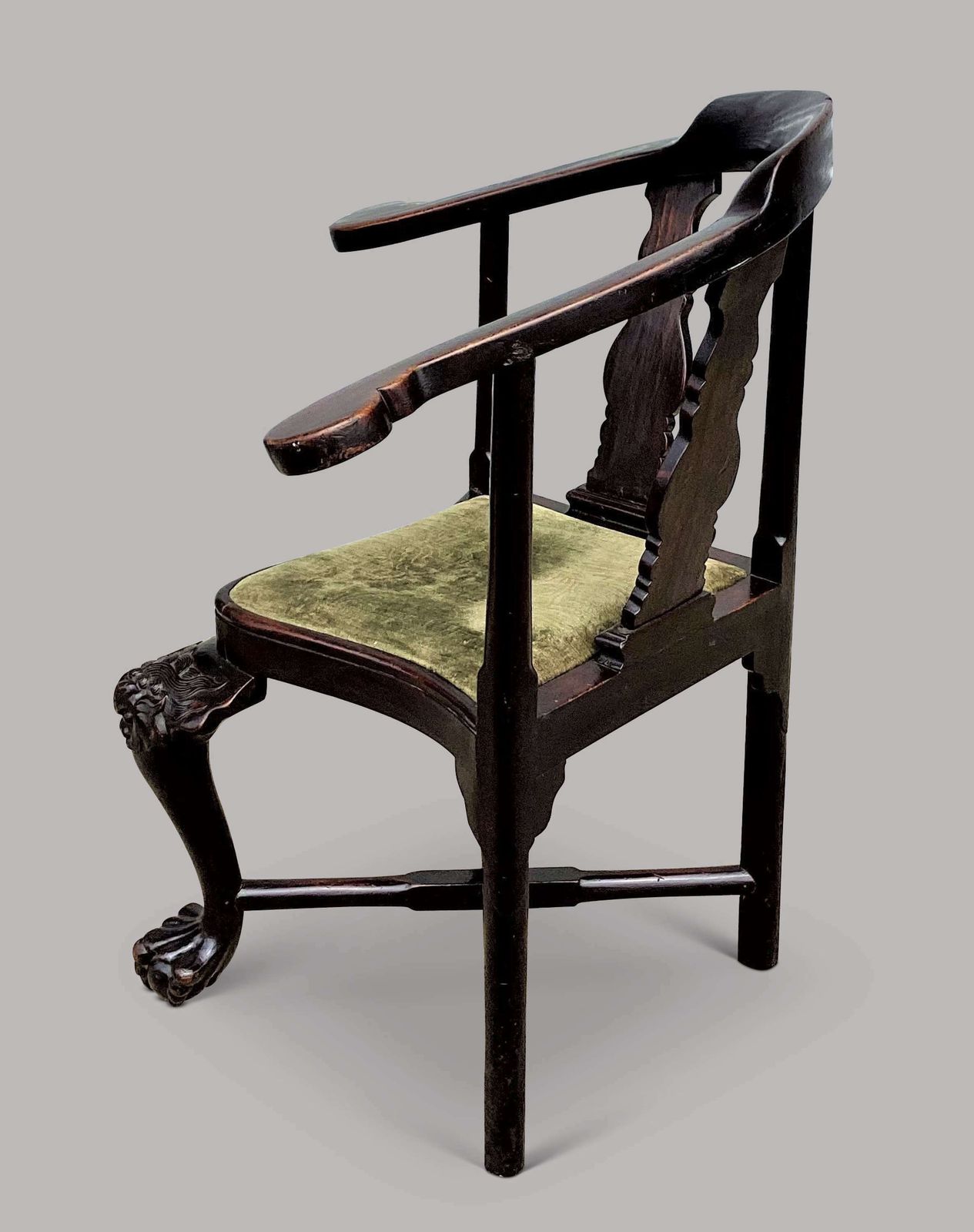 photo vintage Exceptional C18th Chinese Export Hardwood Corner Armchair