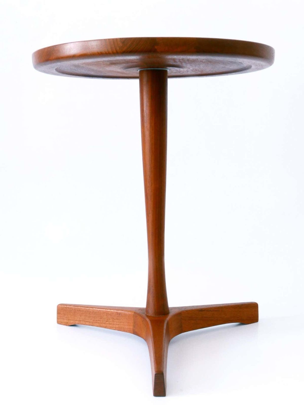 Elegant Mid Century Modern Teak Side Table By Hans C. Andersen For Artek 1960s photo 1982.0
