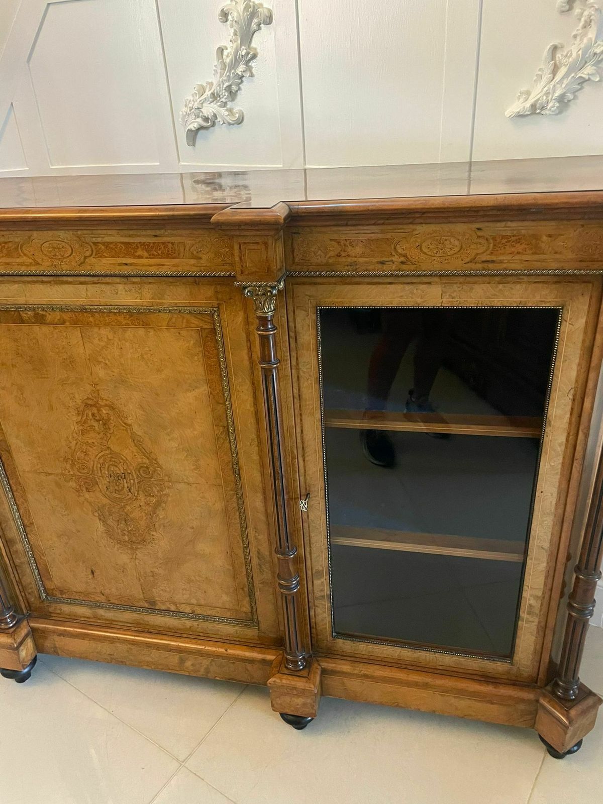 Outstanding Quality Antique 19th Century Burr Walnut Inlaid Credenza/Sideboard photo vinterior