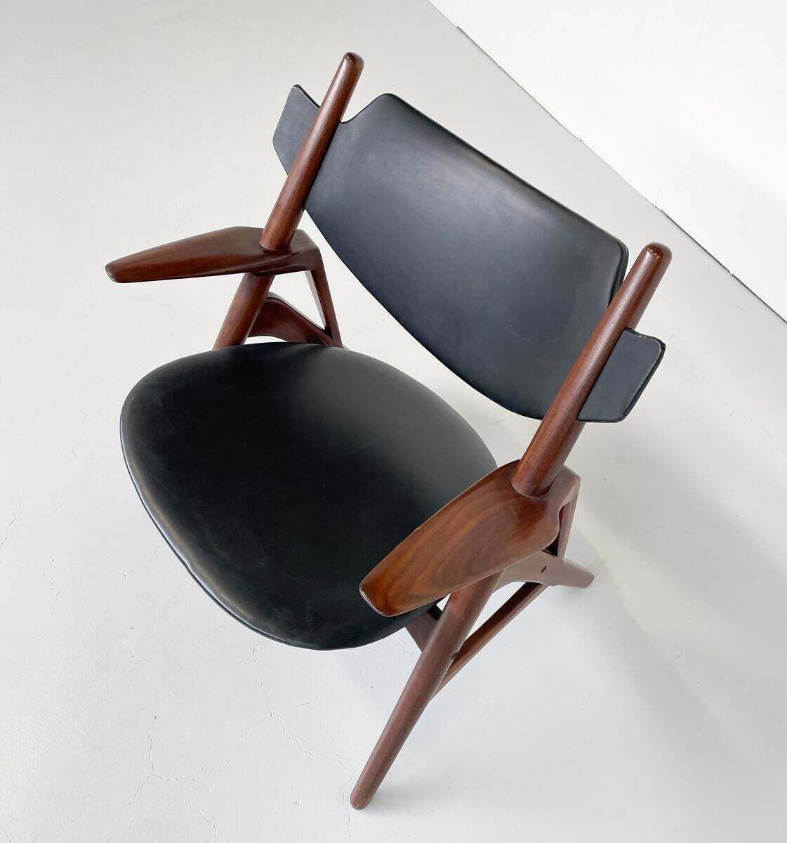 Mid Century Modern Chair By Hans Wegner De Padova 1960s photo furniture