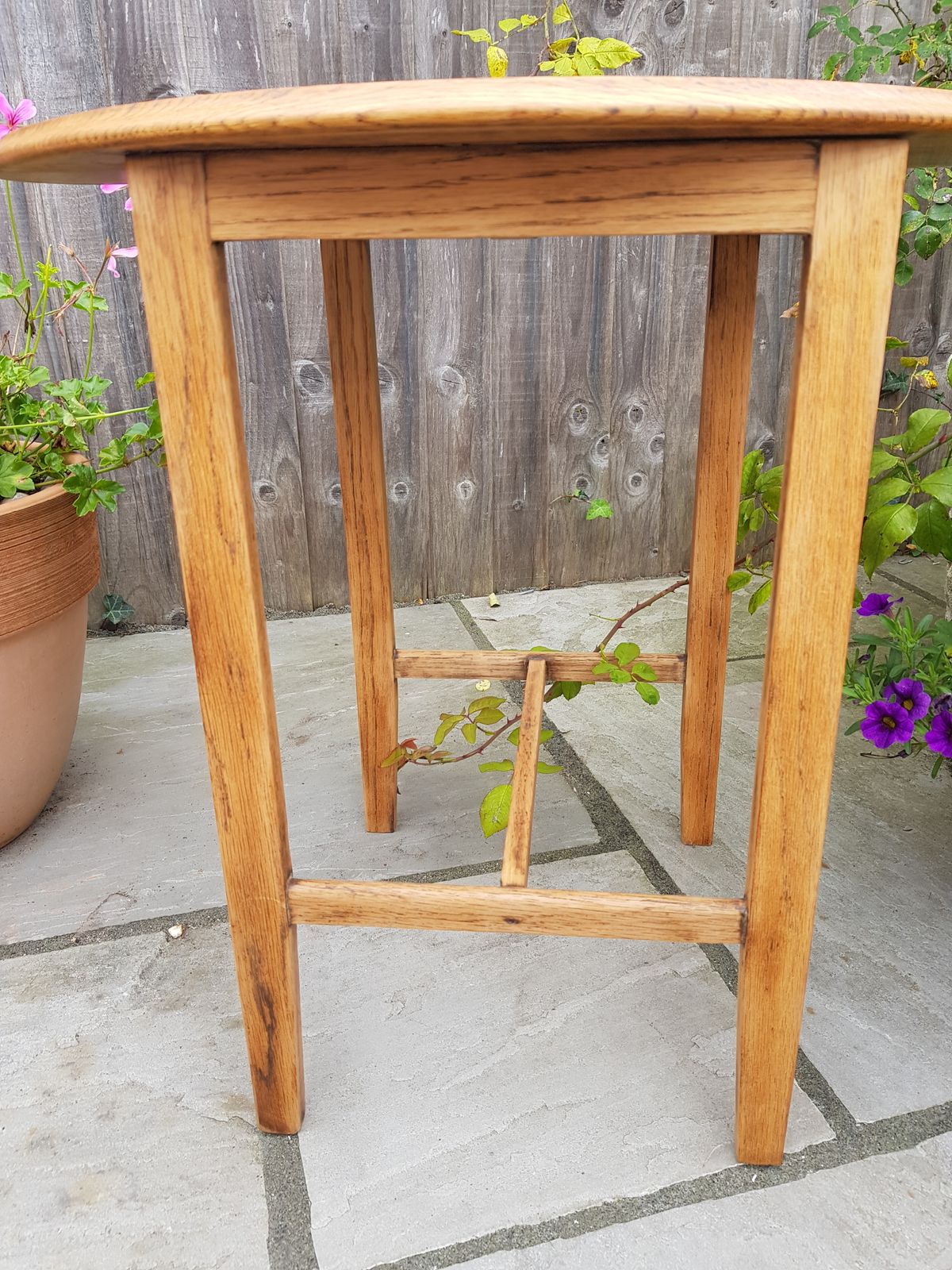 Vintage Nest Of Three Oak Tables With Beautiful Grain Markings. Bevelled Edges. Slender And Elegant Legs photo buy