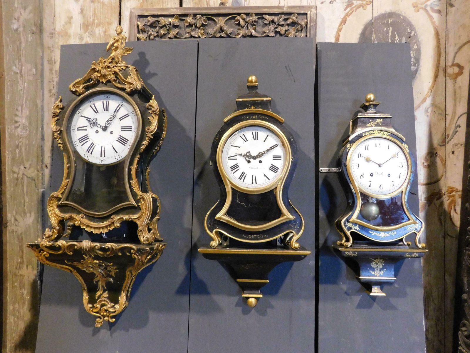 Set N.3 Clocks Ebonised Wood, Profiles And Feet Decorated Gilded Plant Motifs photo 7068.0