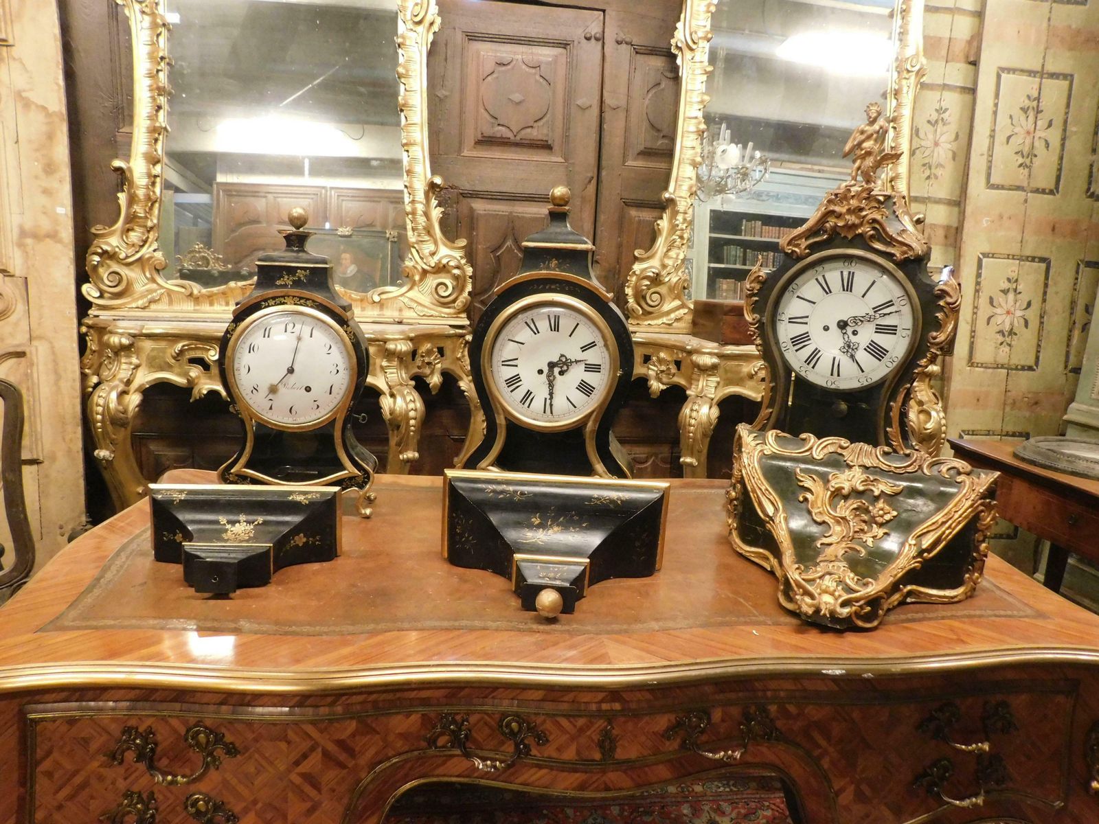 Set N.3 Clocks Ebonised Wood, Profiles And Feet Decorated Gilded Plant Motifs photo buy