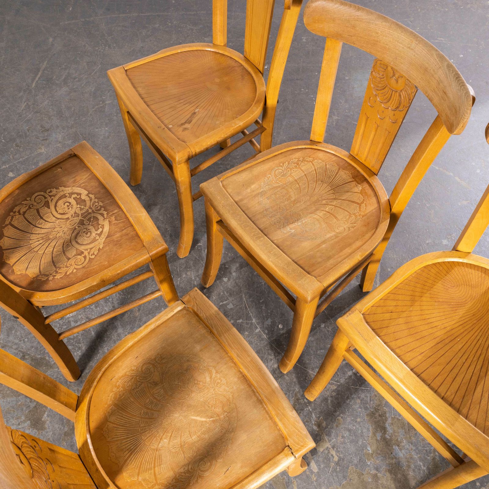1950’s Luterma French Blonde Decorated Farmhouse Dining Chairs – Set Of Five photo vinterior