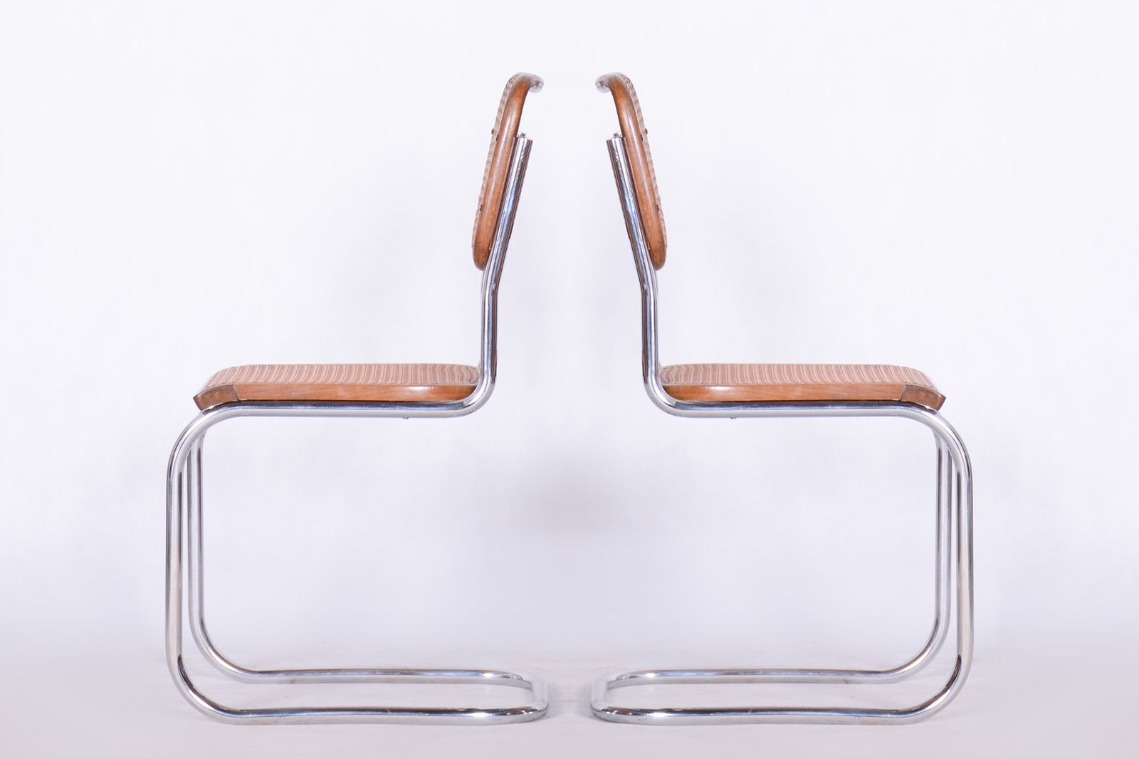 Restored Bauhaus Pair Of Chairs, Robert Slezak, Beech, Chrome Plated Steel, Czechia, 1930s photo 1400.0