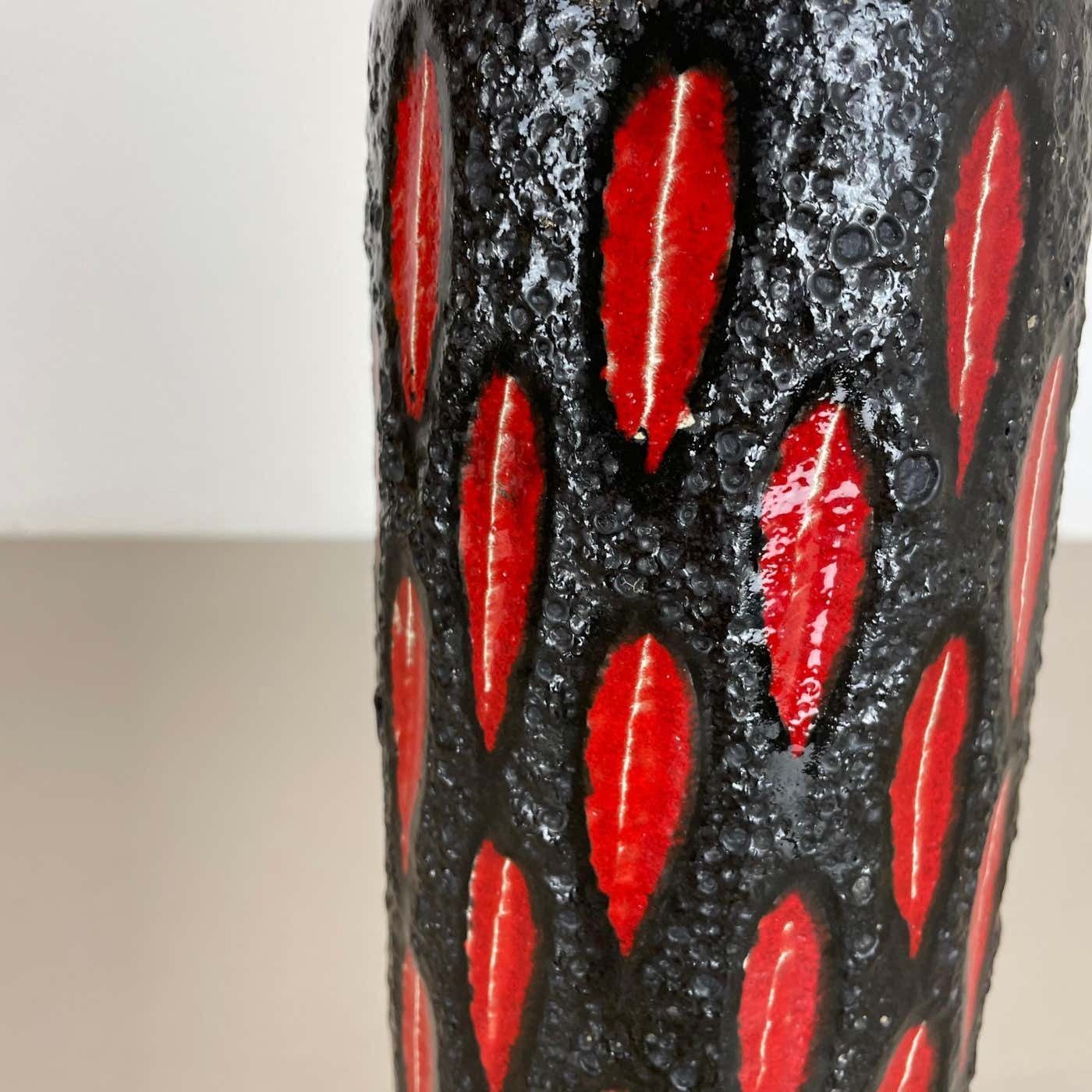 Extraordinary "Strawberry" Tube Pottery Fat Lava Vase Scheurich, Germany, 1970s photo vintage
