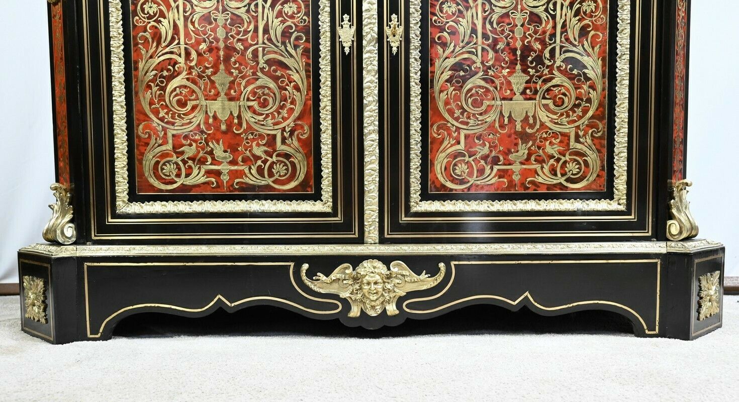 photo vintage “Boule” Marquetry Buffet, Napoleon III Period – Mid 19th Century