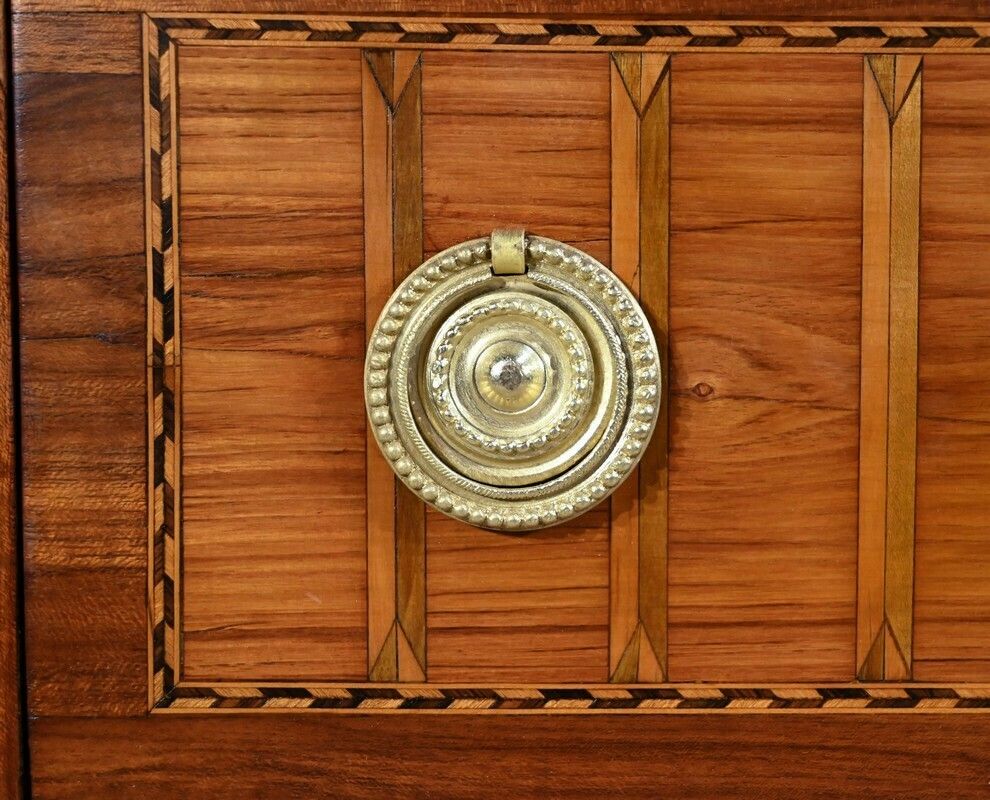 photo vinterior Small Chest Of Drawers In Mahogany And Rosewood, Louis XVI – 18th Century
