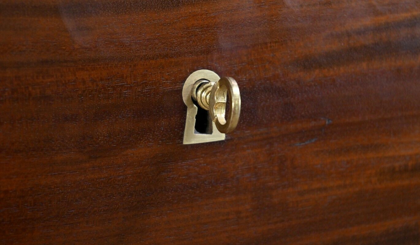 photo vinterior Mahogany Chest Of Drawers, Directoire Period   Early 19th Century