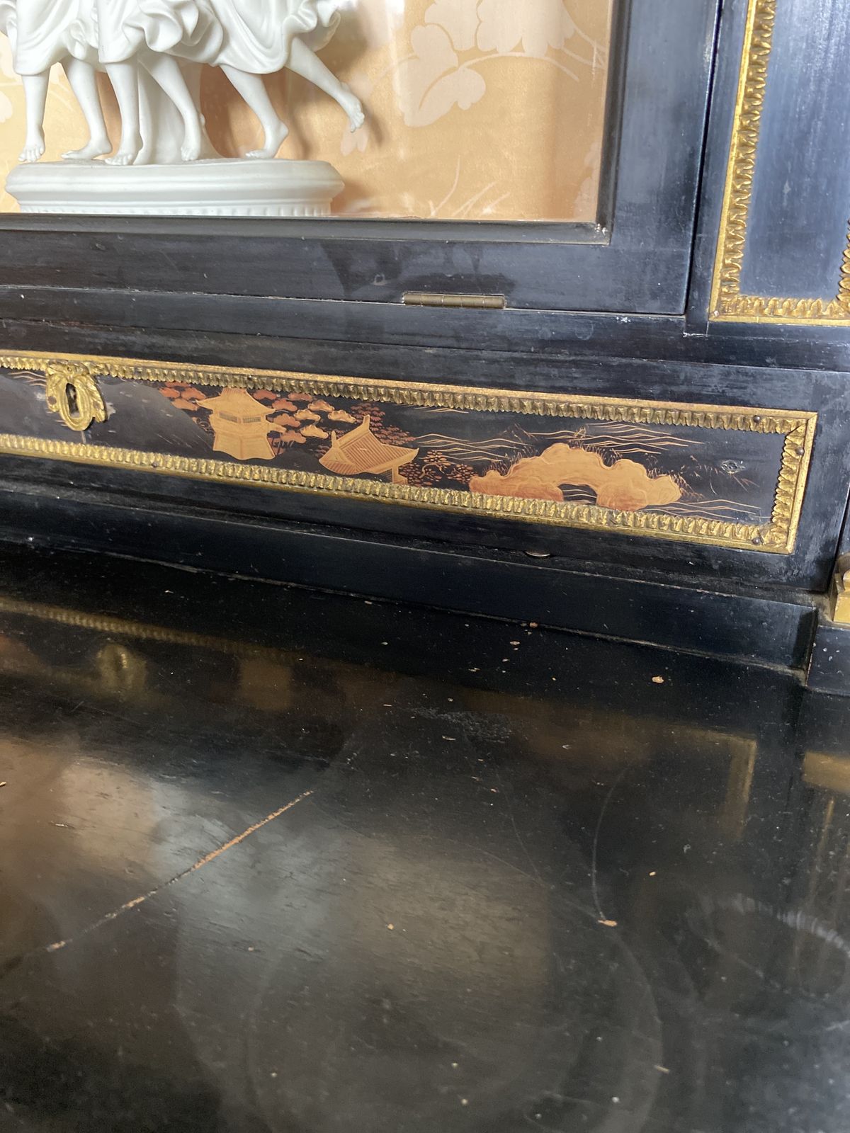 photo vintage Stunning Inlaid Display Desk, Ebony With Chinese Style Inlay