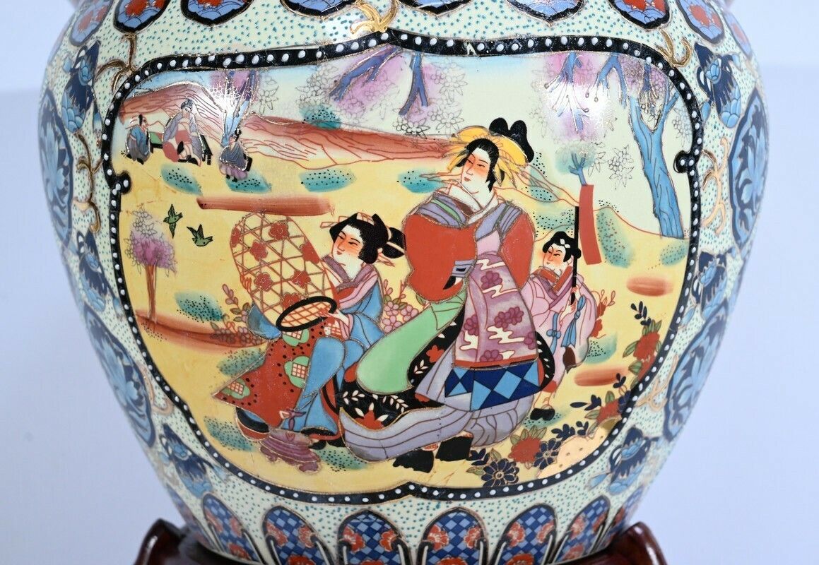 1539.85 Important Porcelain Aquarium, China   Late 19th Century photo