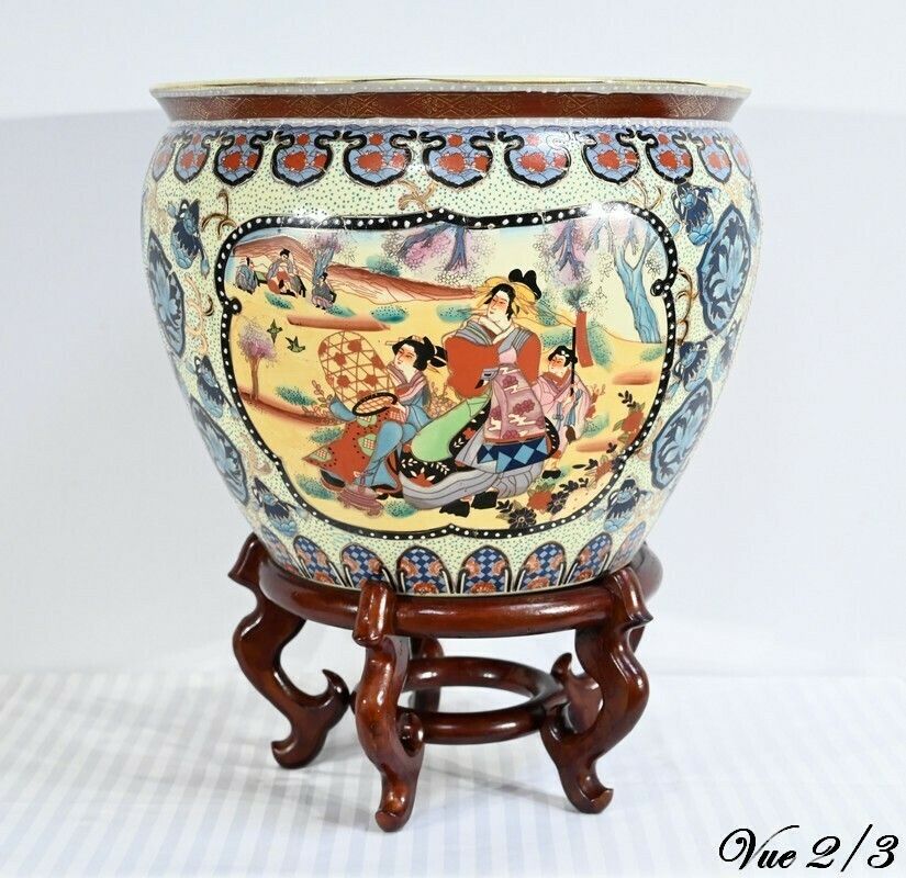 photo buy Important Porcelain Aquarium, China   Late 19th Century