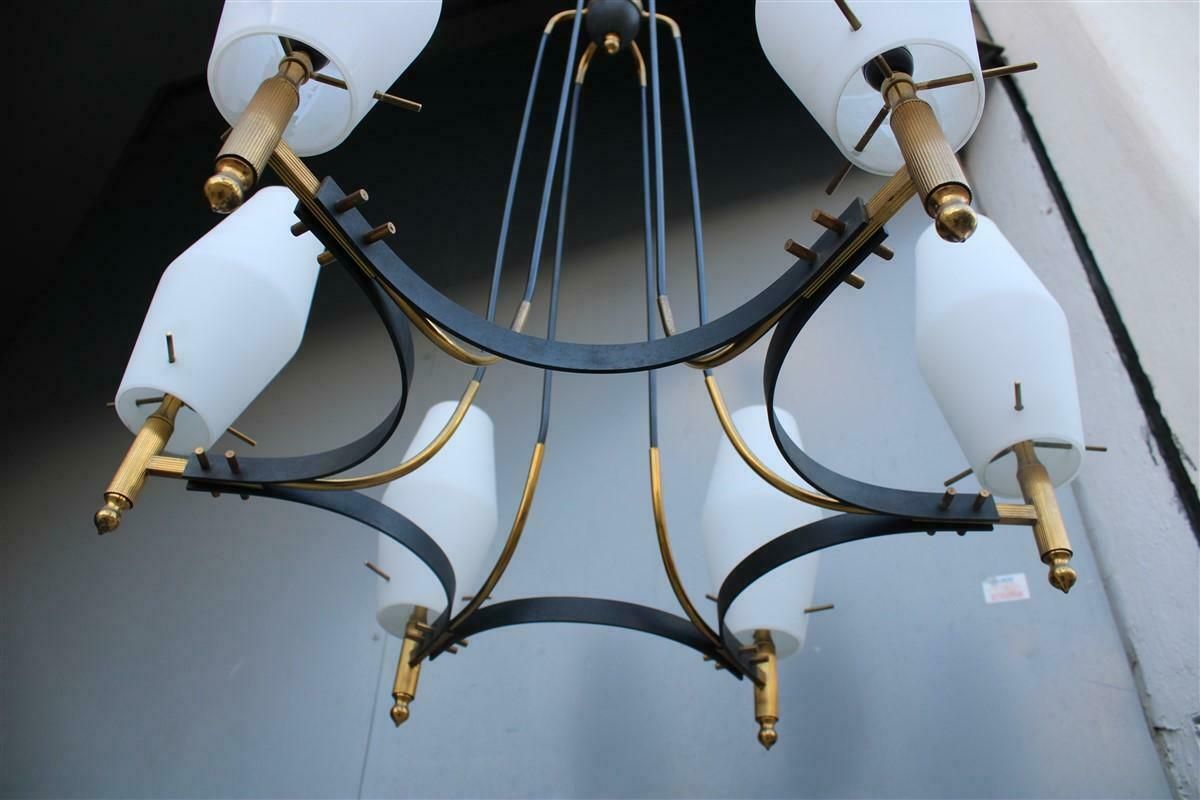 Round Mid Century Italian Stilnovo Chandelier Brass And White Murano Glass 1950 photo 3698.0