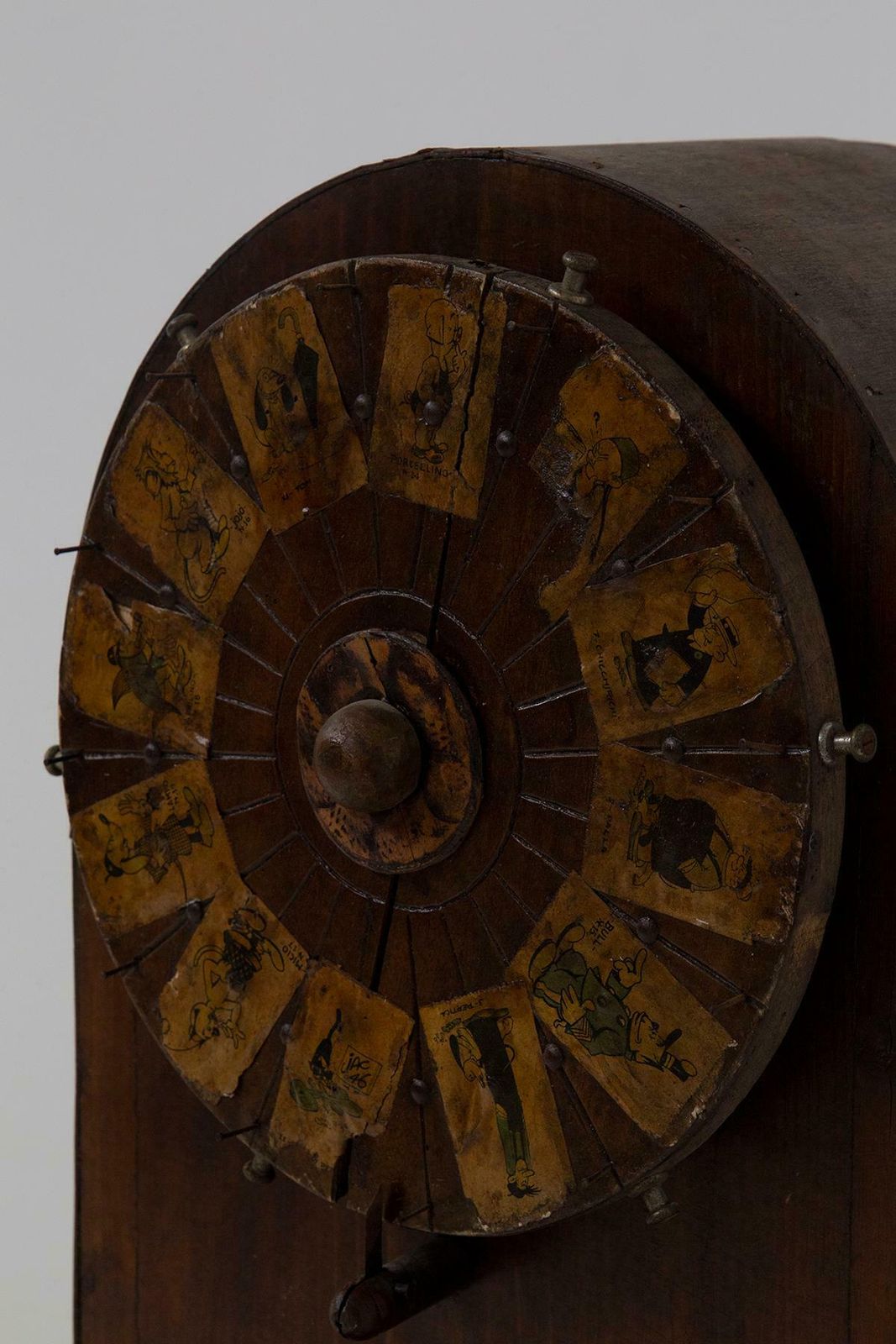Antique Wooden Roulette Game Wheel With Applied Figures photo 2640.0