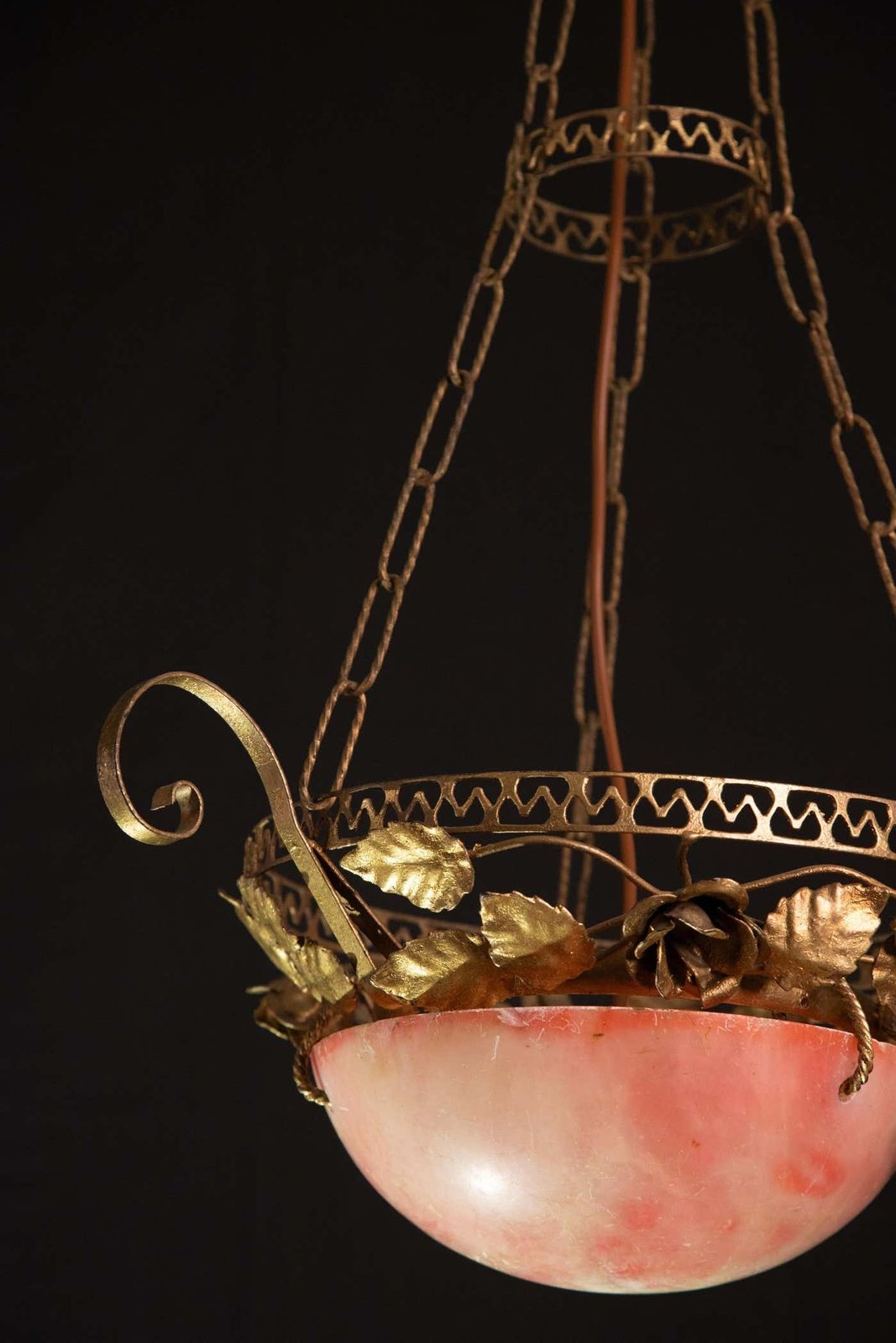La Belle èpoque, Vintage Red Alabaster Chandelier, 1910 photo vintage