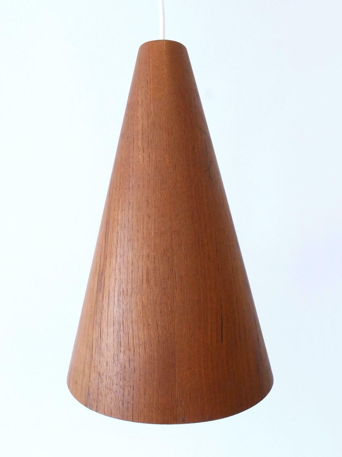 photo vintage Elegant Mid Century Modern Teak Pendant Lamp Or Hanging Light Scandinavia 1960s