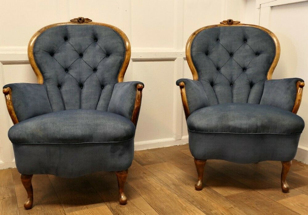 A Fine Quality Pair Of French Walnut Button Back Salon Chairs